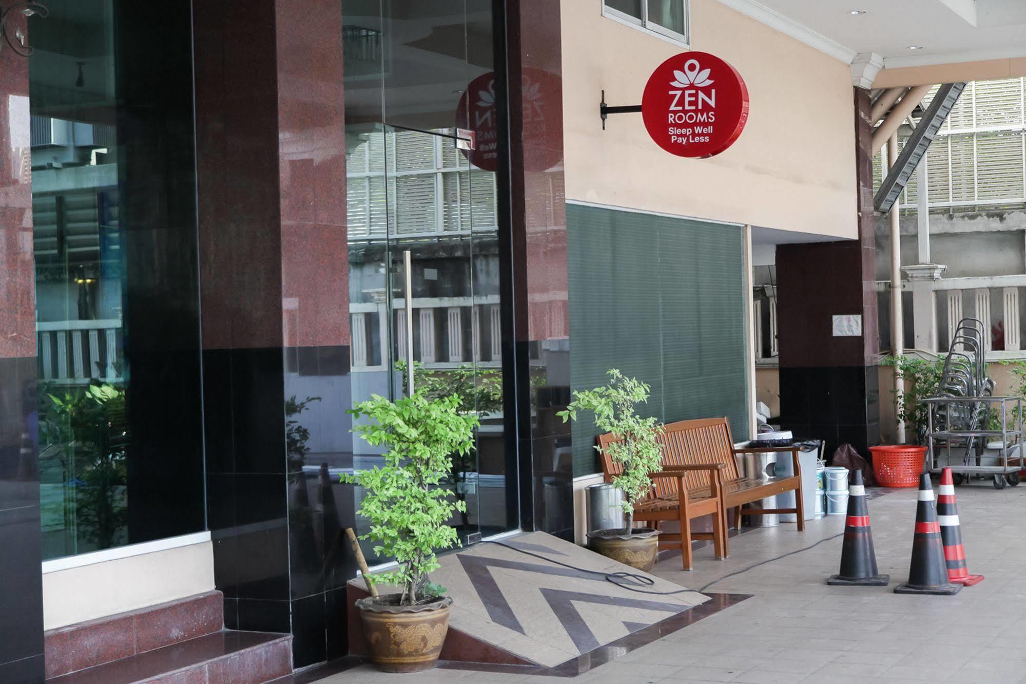 Zen Rooms Bangchak Bangkok Exterior foto